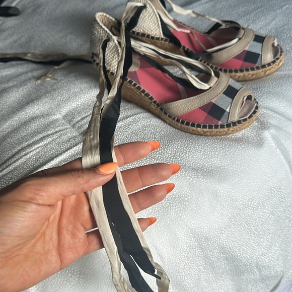 Burberry wedges plain in pink black and tan color. They are beautiful - Picture 2 of 5